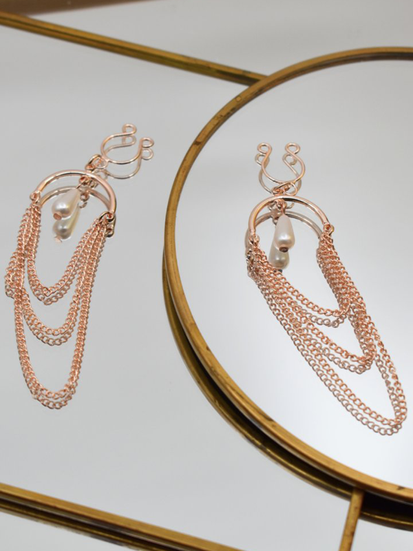 Bijoux de seins avec 3 chainettes et une perle Lingerie Accessoires Oh! Darling