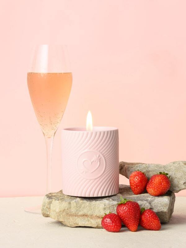 Bougie de Massage Champagne Fraise High On Love Bien-être Bougie de massage Oh! Darling