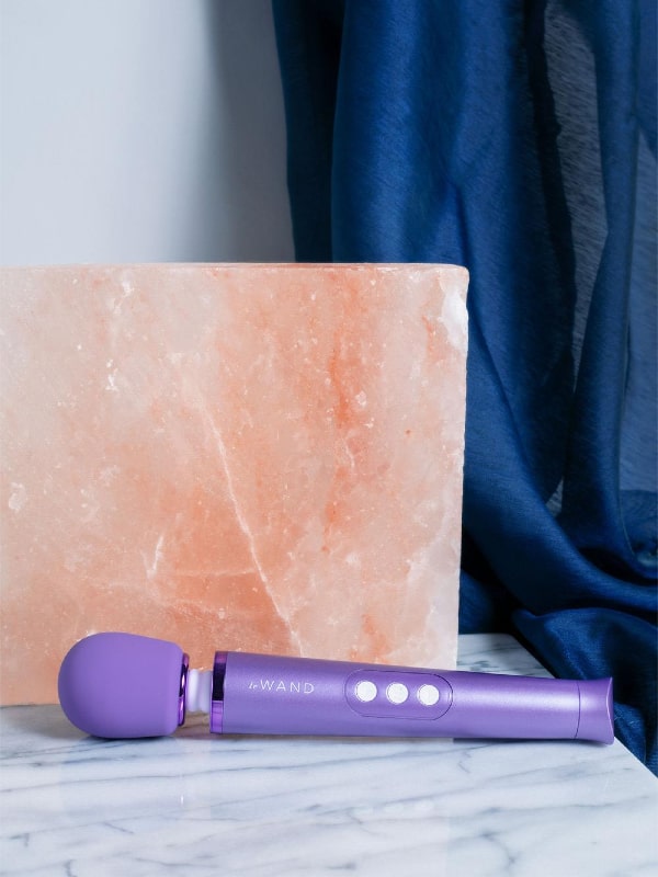 Le Wand Petite Violet Sextoys Wand Oh! Darling