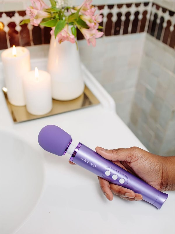 Le Wand Petite Violet Sextoys Wand Oh! Darling