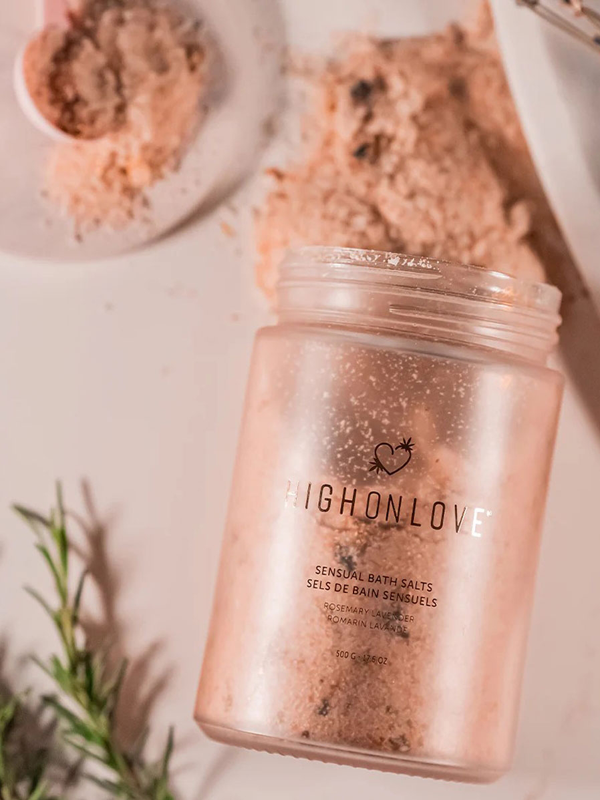 Sels de bain sensuels et pailletés HighOnLove Bien-être Massage du corps Oh! Darling