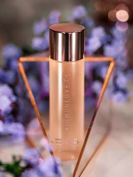 Huile de Bain Sensuelle Lavande Douce High On Love Bien-être Parfum / Poudre Oh! Darling